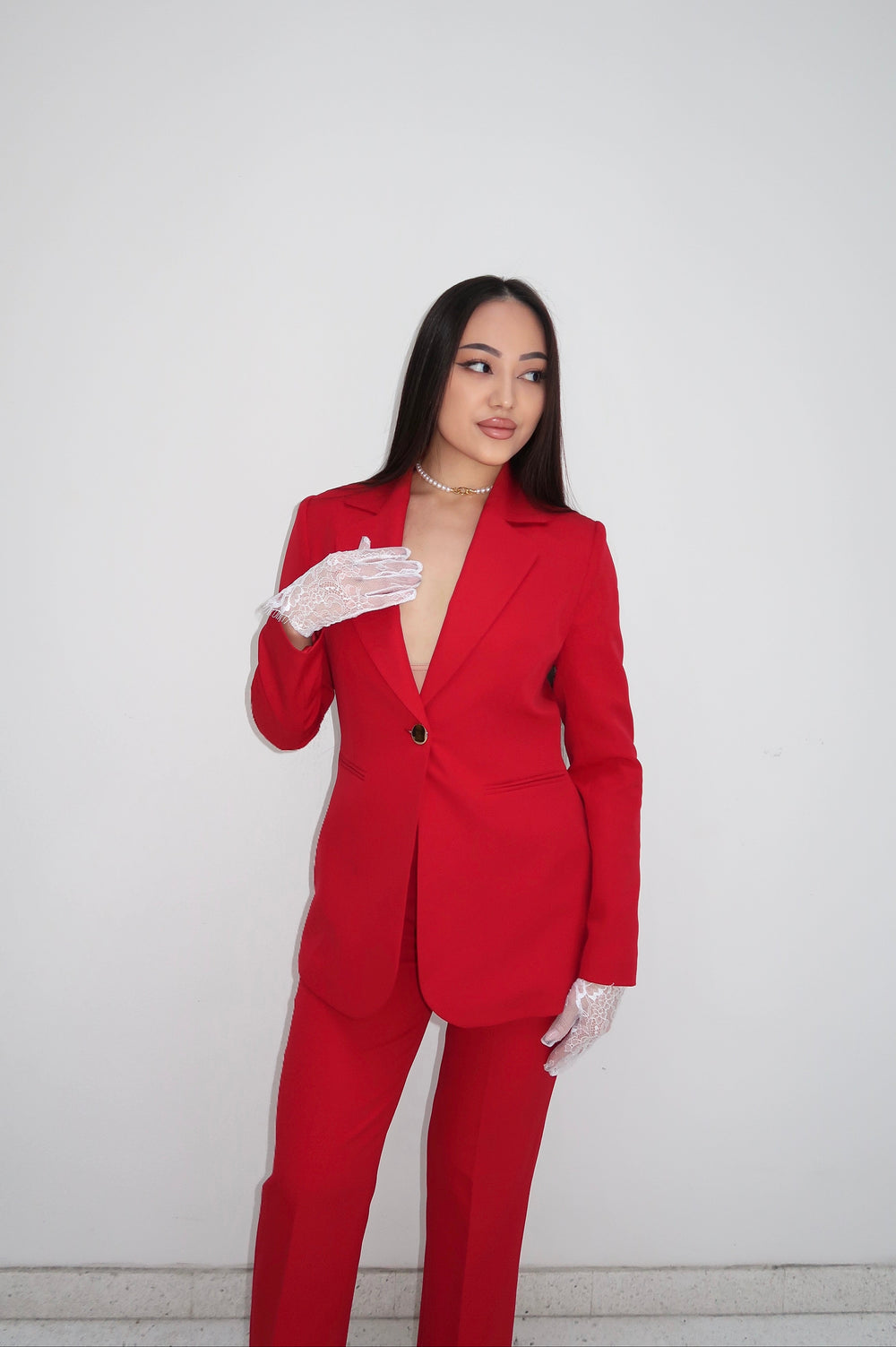 Červený kostým Elegance